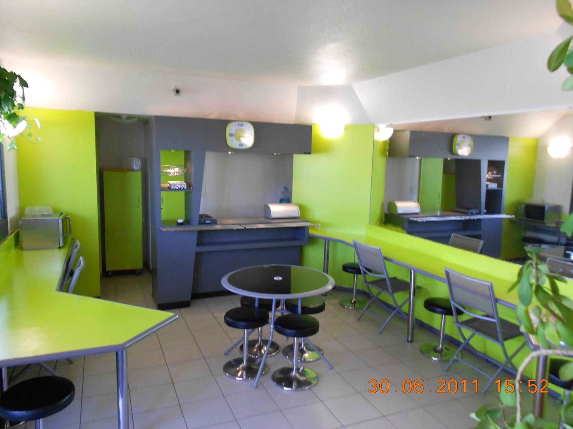 Lemon Hotel Le Coteau エクステリア 写真